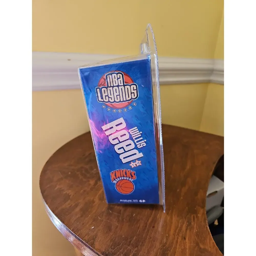 WILLIS REED McFARLANE SPORTS PICKS HARDWOOD CLASSICS NEW YORK KNICKS MISP 2005